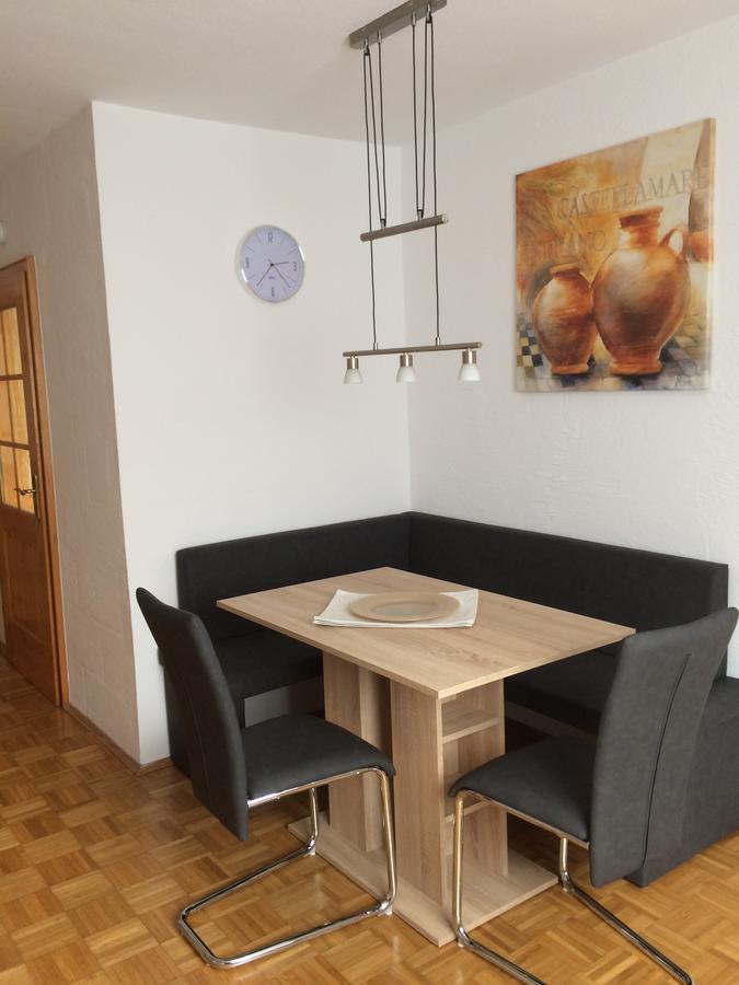 Ferienwohnung Im Gruenen Illschwang Ngoại thất bức ảnh