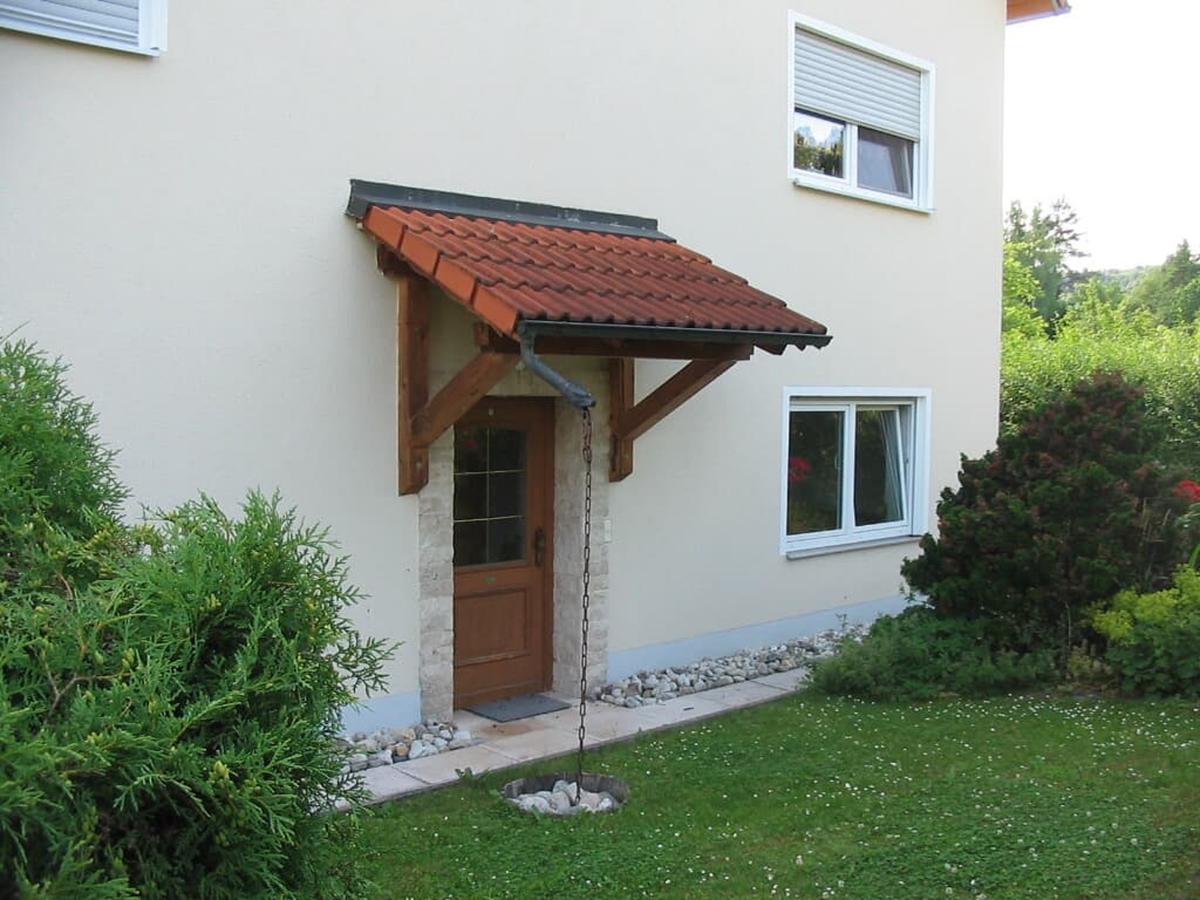 Ferienwohnung Im Gruenen Illschwang Ngoại thất bức ảnh
