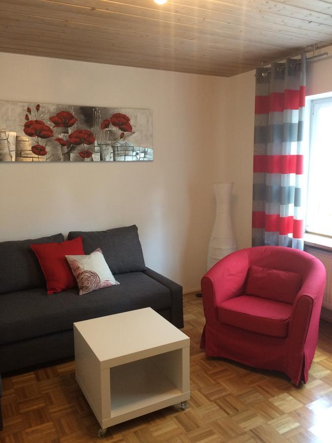 Ferienwohnung Im Gruenen Illschwang Ngoại thất bức ảnh
