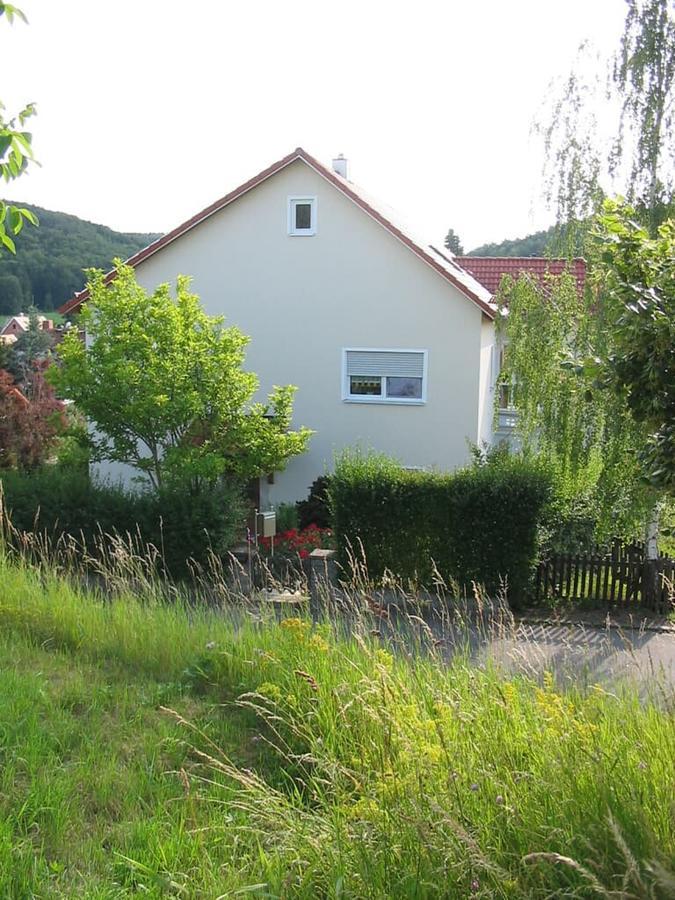 Ferienwohnung Im Gruenen Illschwang Ngoại thất bức ảnh