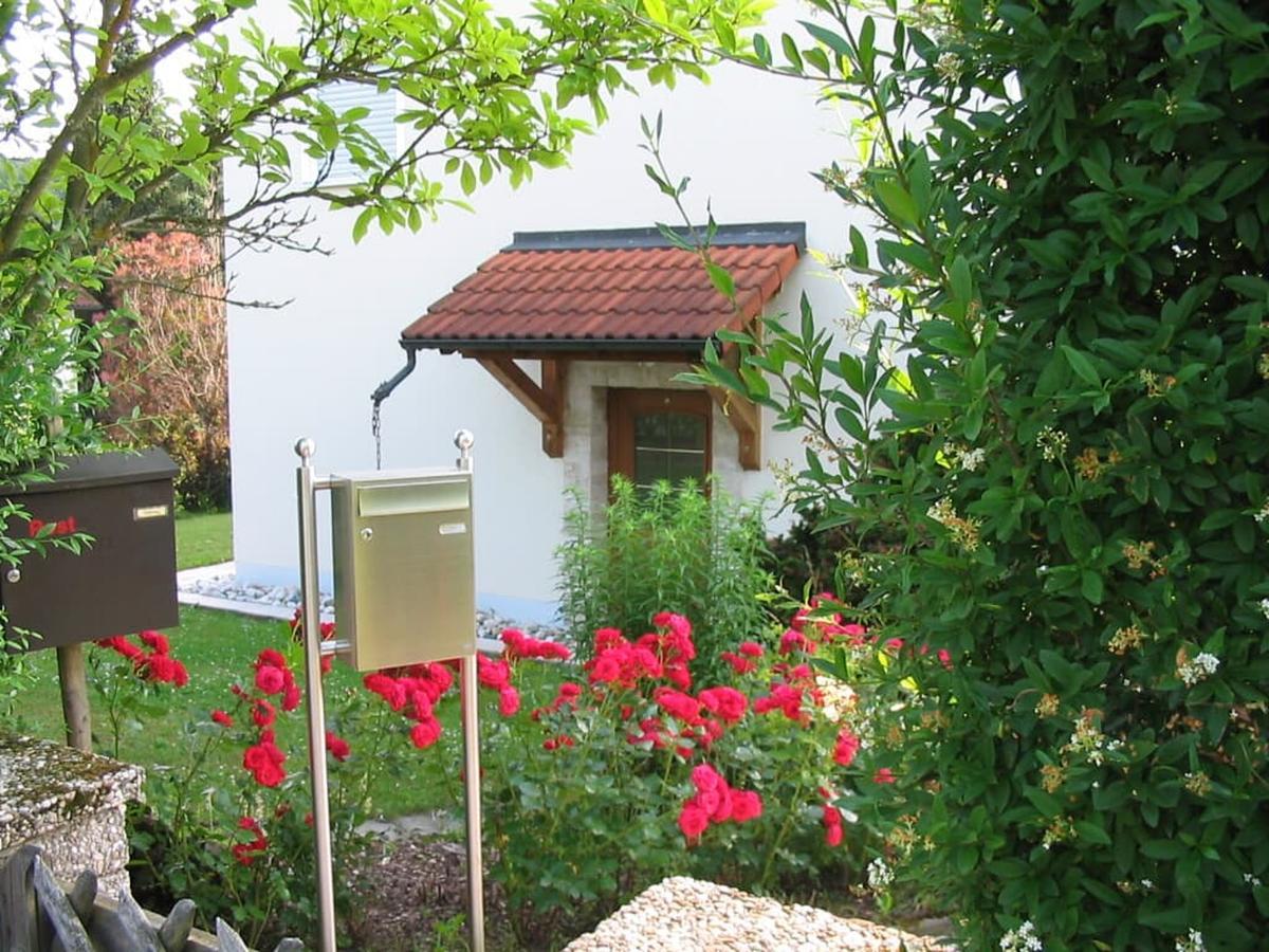 Ferienwohnung Im Gruenen Illschwang Ngoại thất bức ảnh
