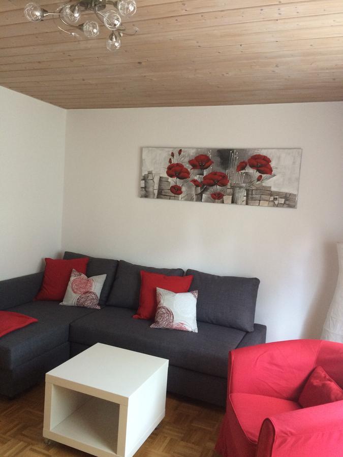 Ferienwohnung Im Gruenen Illschwang Ngoại thất bức ảnh